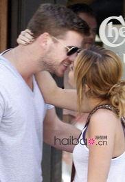 明星亲吻视频大全,盘点娱乐圈甜蜜瞬间，明星亲吻视频大盘点